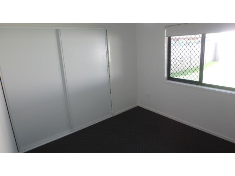 4 Faithful Crescent, Avenell Heights QLD 4670