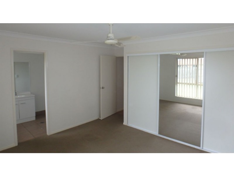 10 Halloran Court, Thabeban QLD 4670