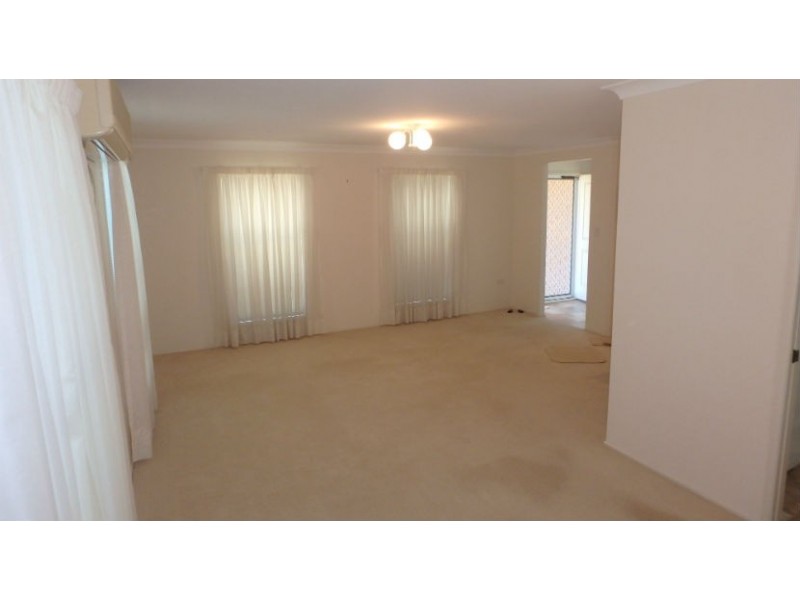 11 Johnston St, Millbank QLD 4670