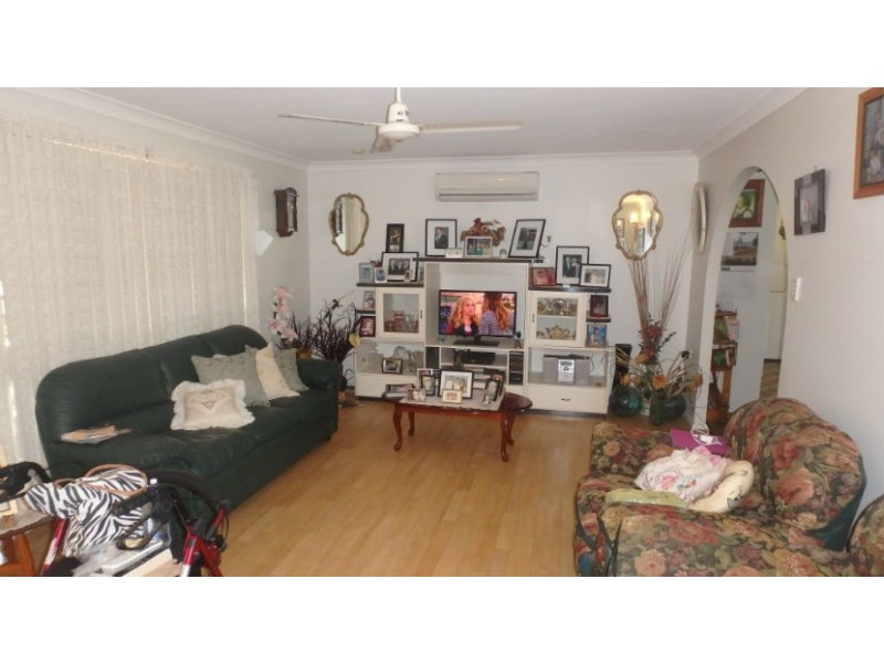 34 Lovejoy St, Avenell Heights QLD 4670