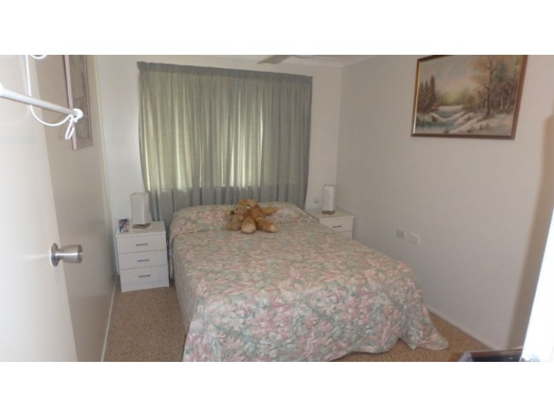 34 Lovejoy St, Avenell Heights QLD 4670