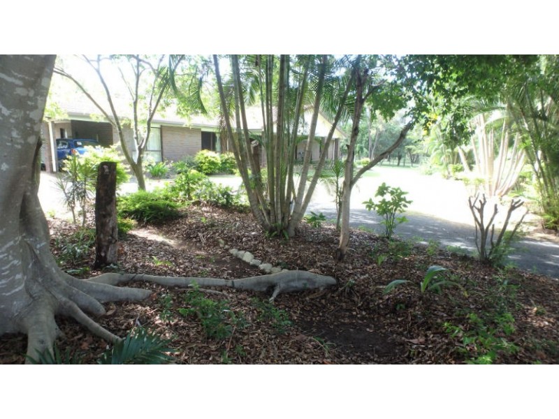 8 Evergreen Dr, Branyan QLD 4670