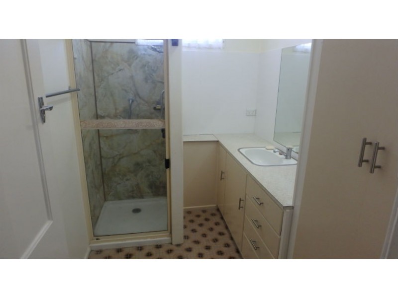 2 Wyllie St, Kepnock QLD 4670