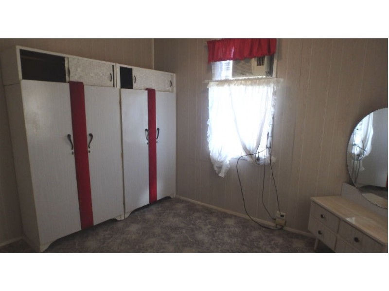 2 Wyllie St, Kepnock QLD 4670