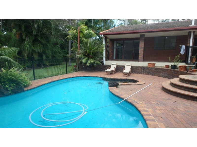 15 Tummon St, Walkervale QLD 4670
