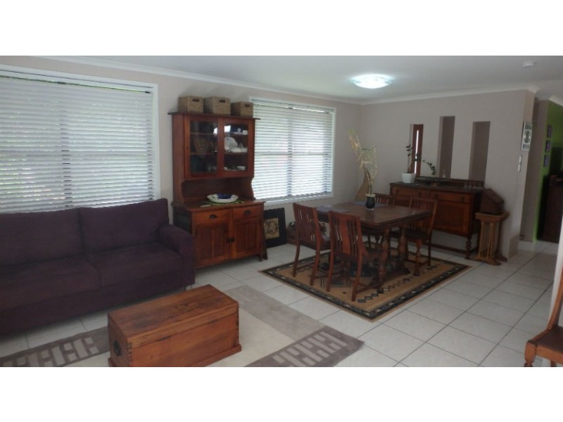 15 Tummon St, Walkervale QLD 4670