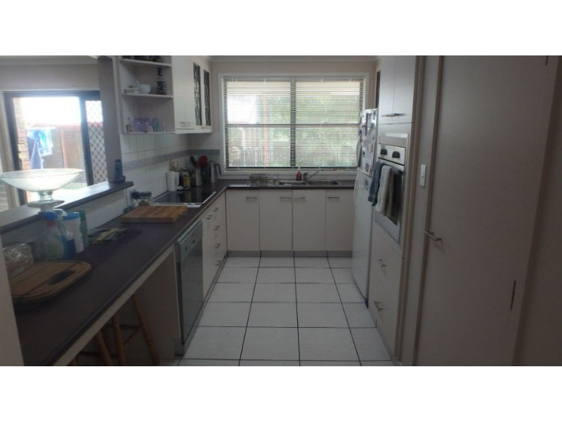 15 Tummon St, Walkervale QLD 4670
