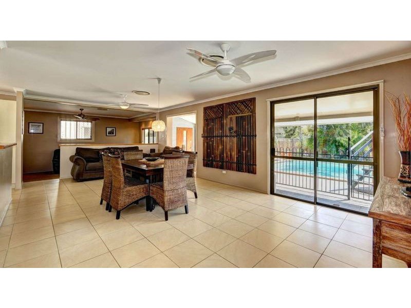 2 Elworthy St, Bargara QLD 4670