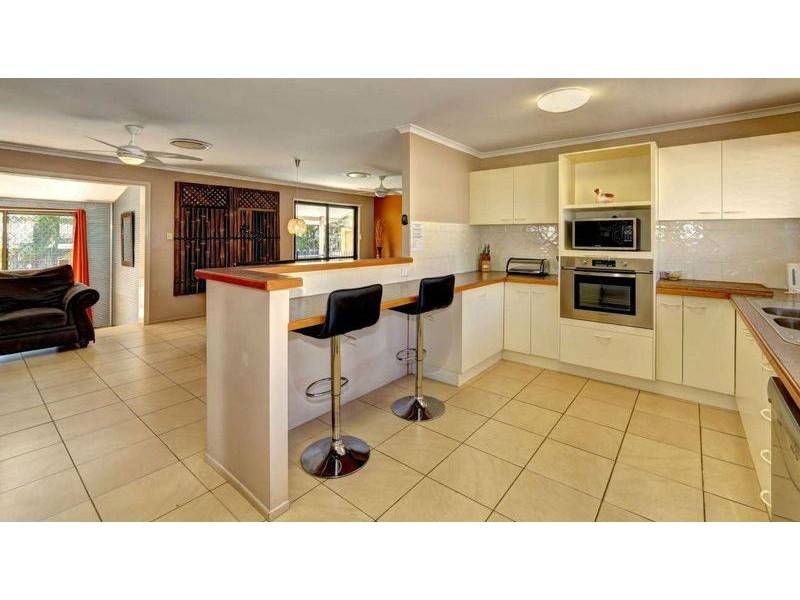 2 Elworthy St, Bargara QLD 4670