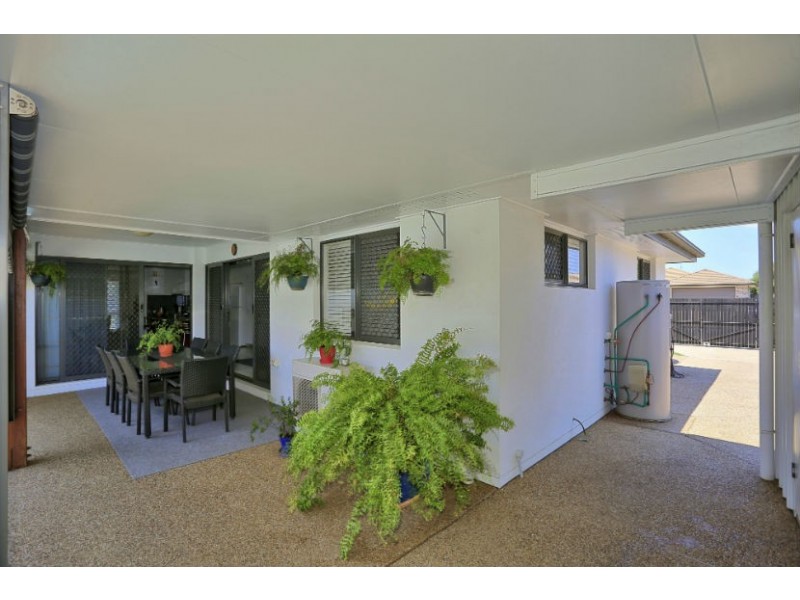 1 Blundell Ct, Kalkie QLD 4670