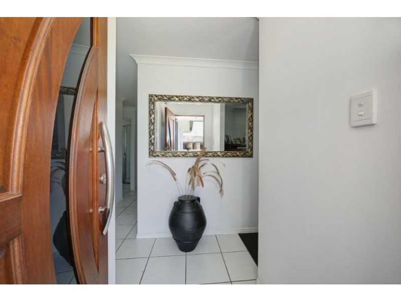 1 Blundell Ct, Kalkie QLD 4670