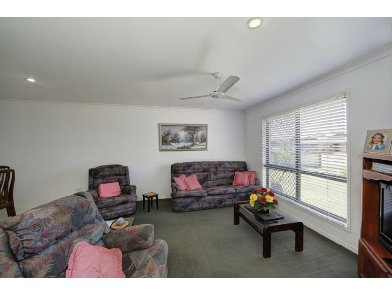 1 Blundell Ct, Kalkie QLD 4670