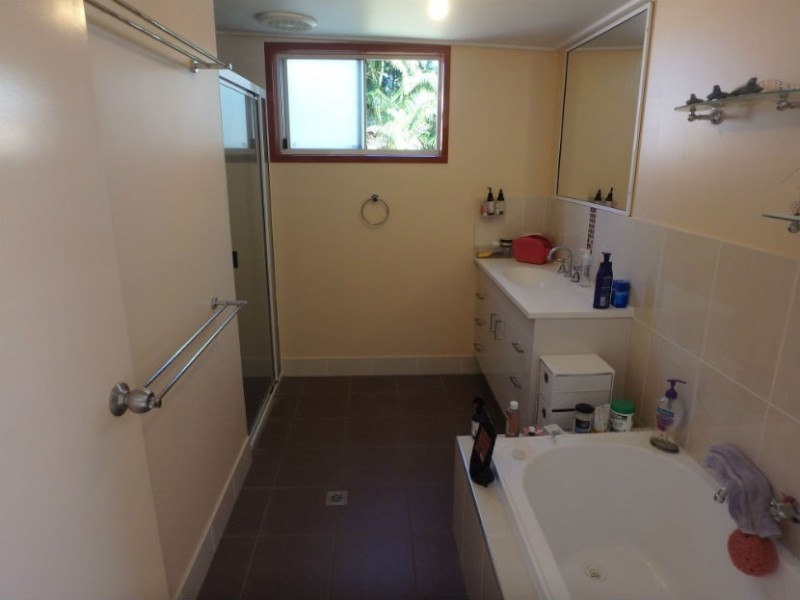 17 Kolan St, Bundaberg North QLD 4670