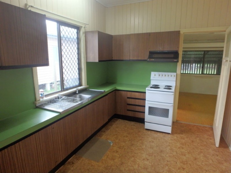 8 Windermere St, Walkervale QLD 4670