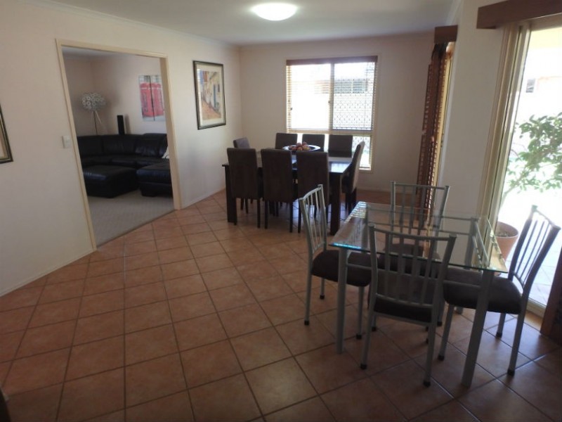 4 Keast Ct, Kepnock QLD 4670
