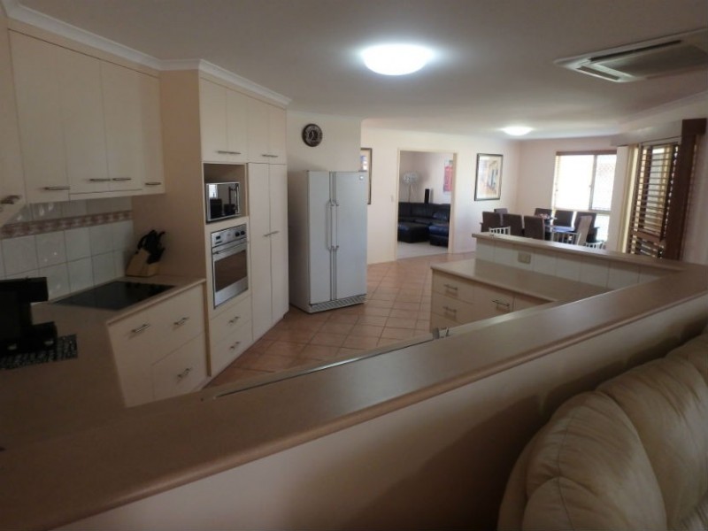 4 Keast Ct, Kepnock QLD 4670
