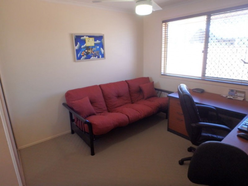 4 Keast Ct, Kepnock QLD 4670