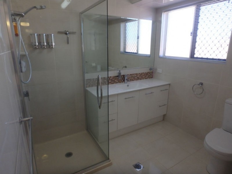 4 Keast Ct, Kepnock QLD 4670