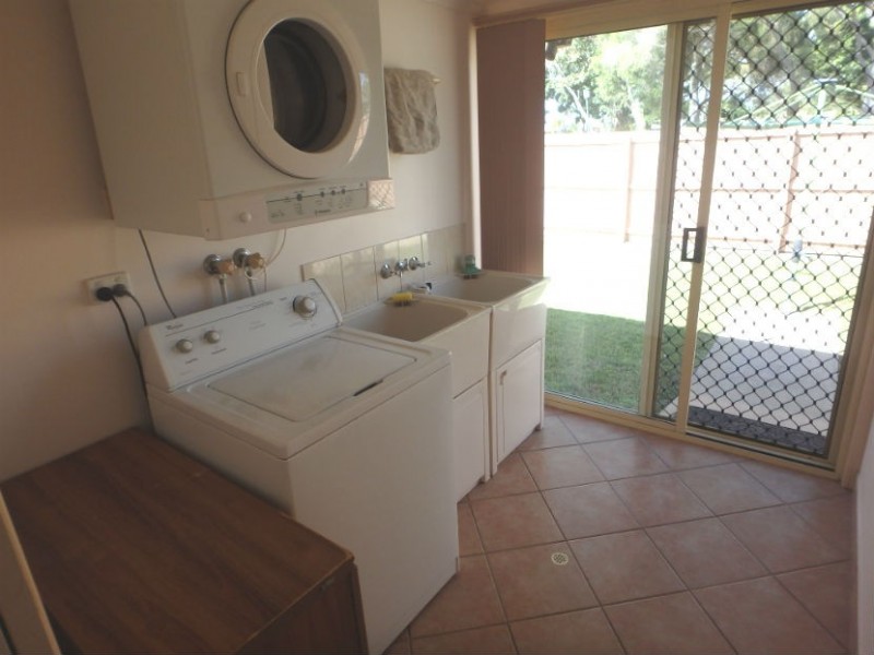 4 Keast Ct, Kepnock QLD 4670