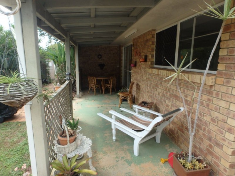 24 East West Ave, Avoca QLD 4670