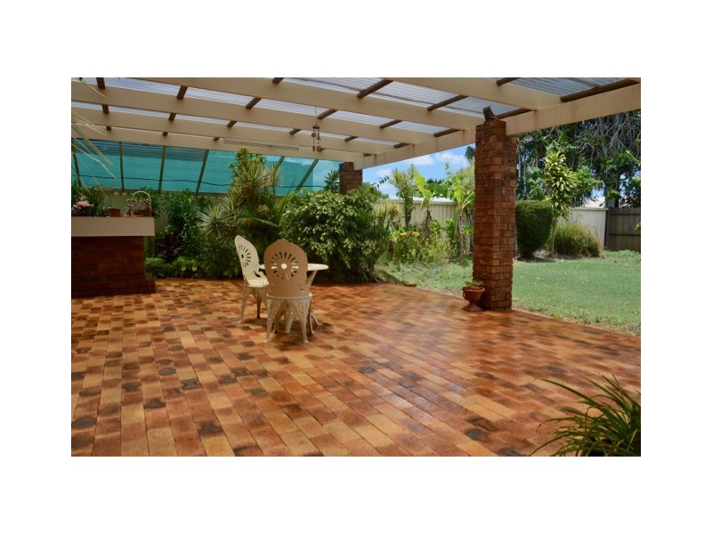 5 Hillvue Cres, Avoca QLD 4670