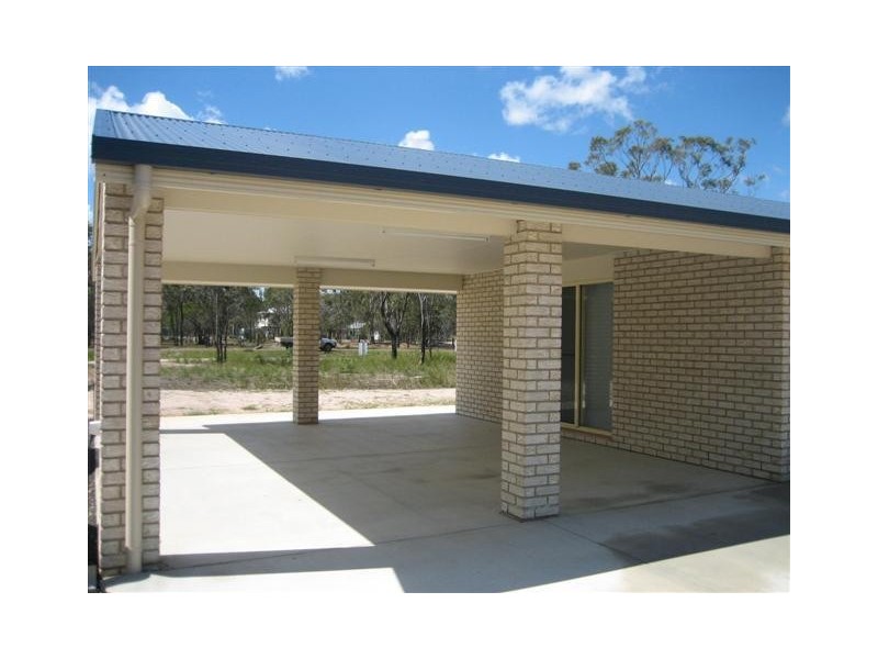 33 Ranch Park Drive, Pacific Haven QLD 4659