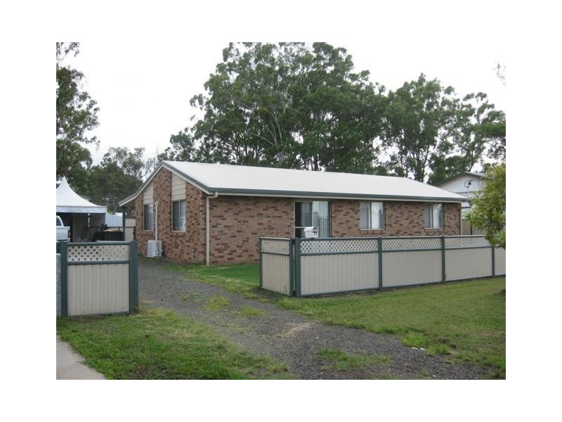 16 Agnes Street, Howard QLD 4659