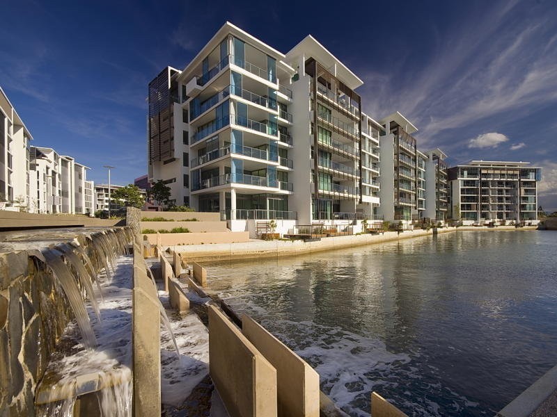 Paradise Point QLD 4216