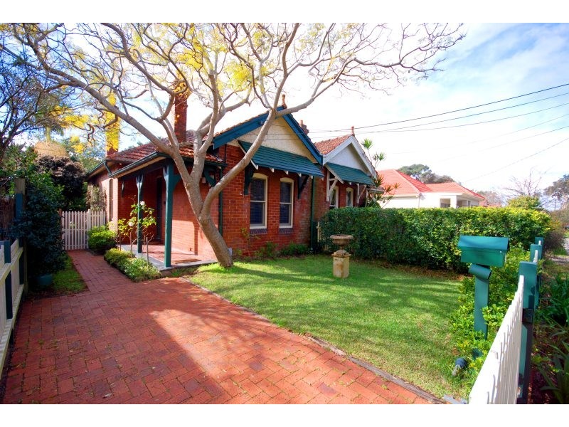 11  Oakville Road, Willoughby NSW 2068