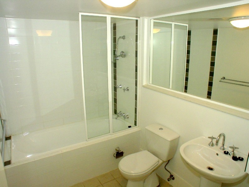 12/75  Stanley Street, Chatswood NSW 2067