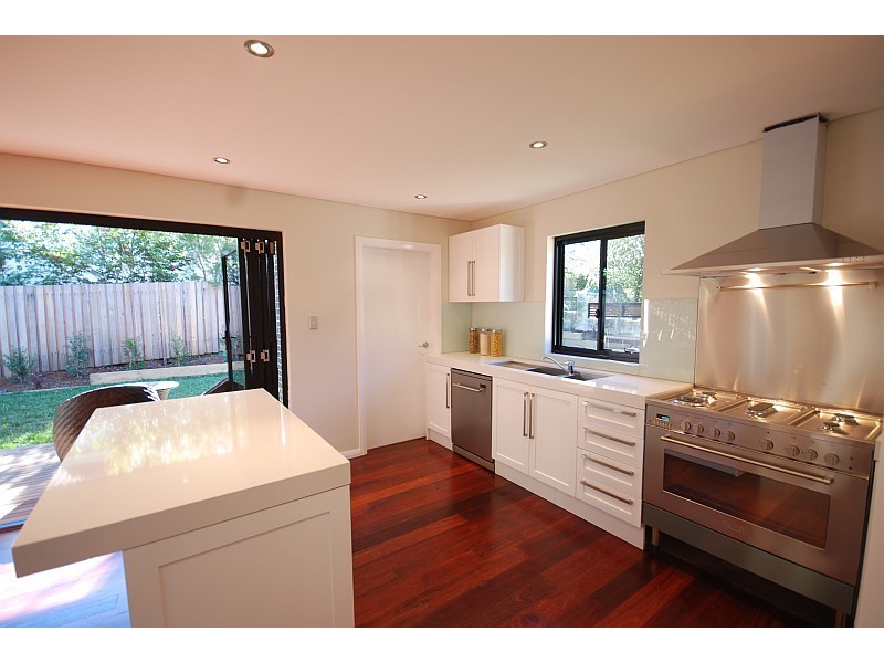 2 Moore Street, Roseville NSW 2069