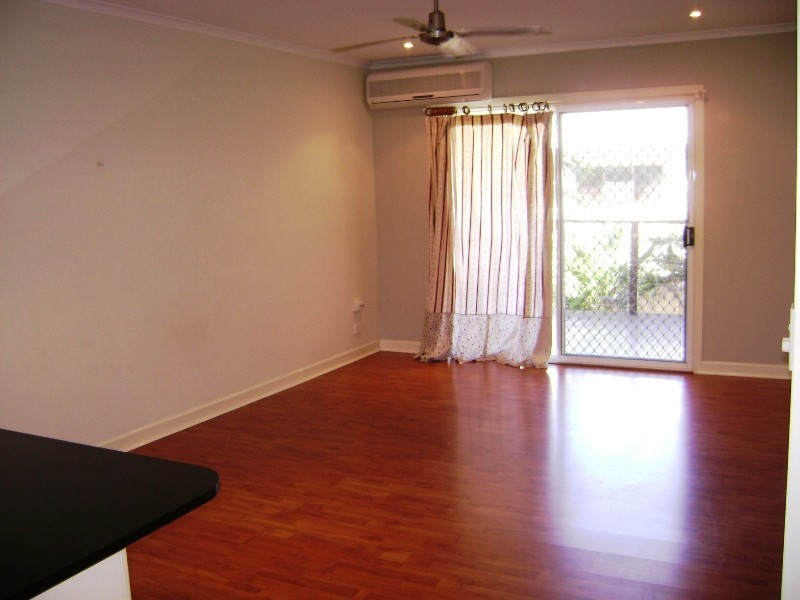 2/15 Amphora Street, Palm Cove QLD 4879