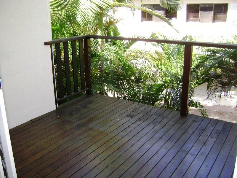 2/15 Amphora Street, Palm Cove QLD 4879
