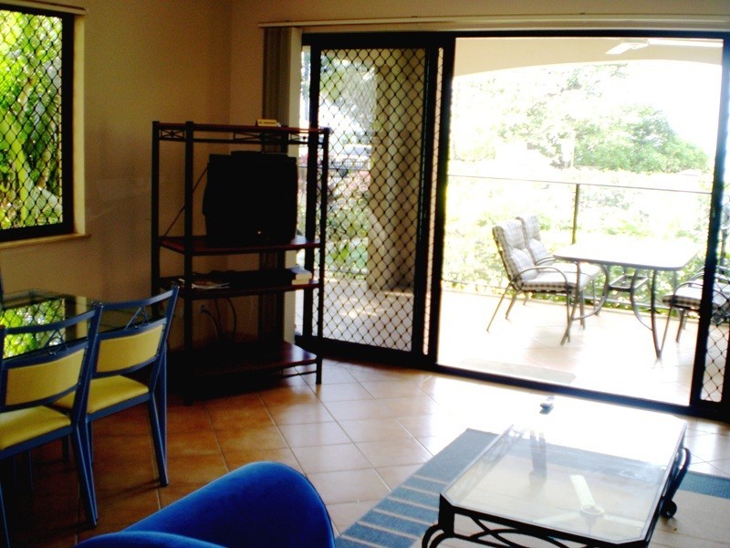 2/77 Sims Esplanade, Yorkeys Knob QLD 4878