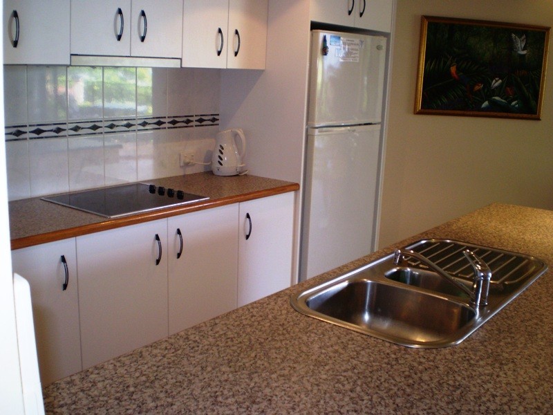 4/77 Sims Esplanade, Yorkeys Knob QLD 4878