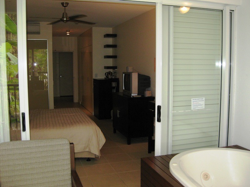 6413/123 Williams Esplanade, Palm Cove QLD 4879