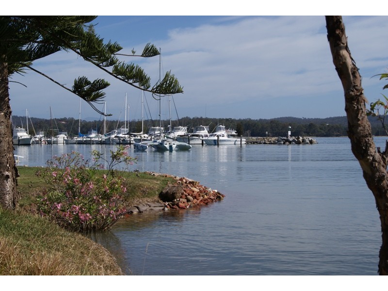 39 Beach Road, Batemans Bay NSW 2536