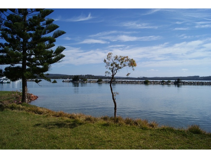 39 Beach Road, Batemans Bay NSW 2536