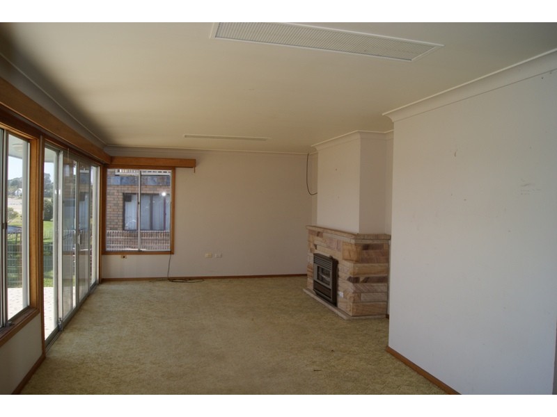 39 Beach Road, Batemans Bay NSW 2536