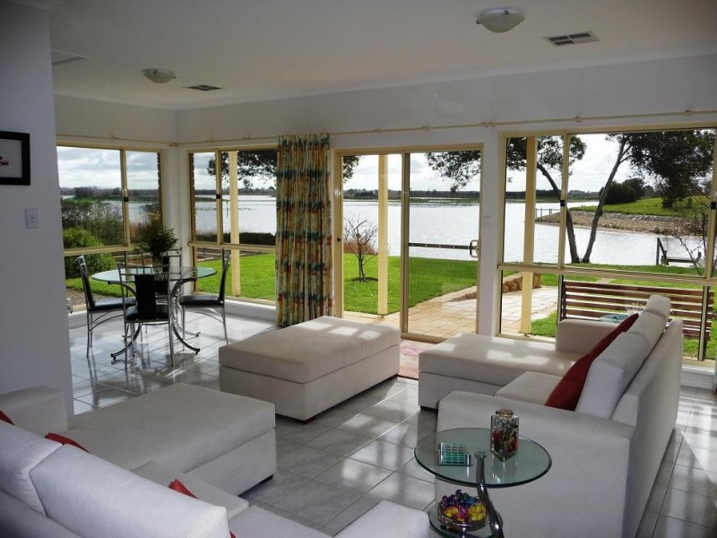 11 Seymour Drive, Wellington East SA 5259