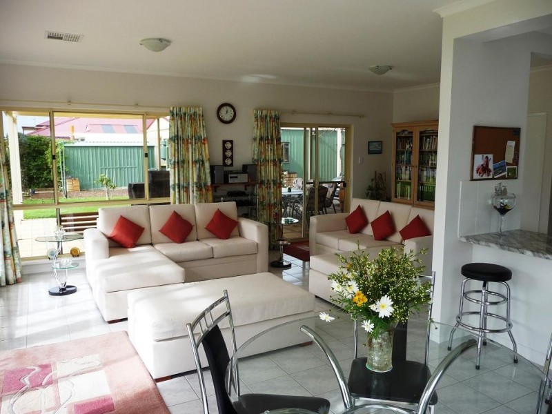 11 Seymour Drive, Wellington East SA 5259