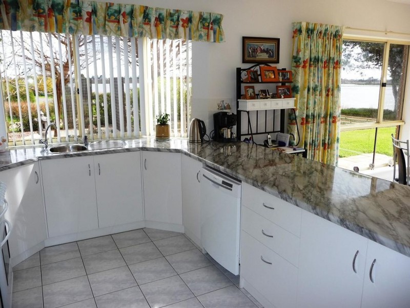 11 Seymour Drive, Wellington East SA 5259