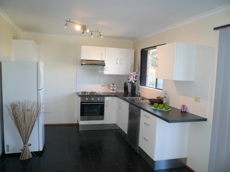 1/24 Quinvale Road, Hallett Cove SA 5158