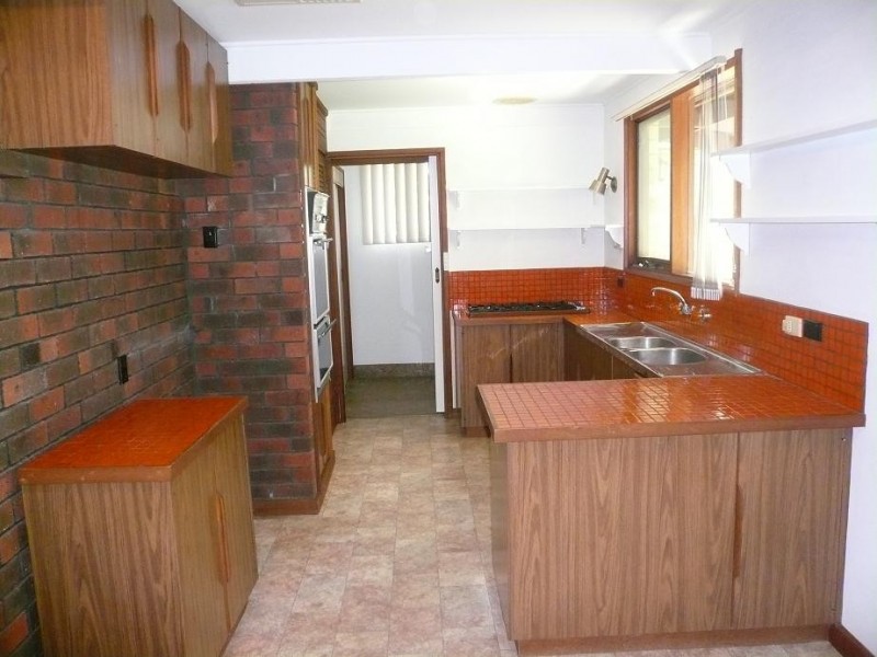 5 Corsair Street, Flagstaff Hill SA 5159