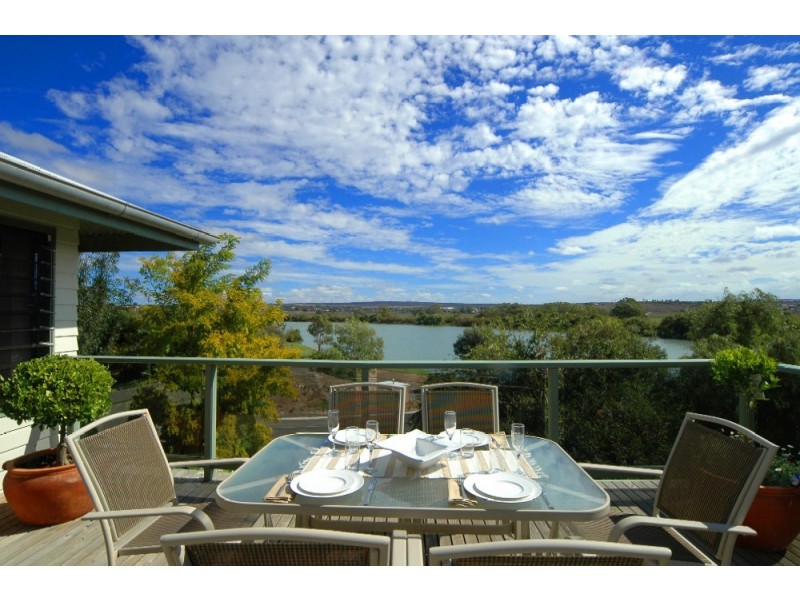 2 Thiele Road, Murray Bridge East SA 5253