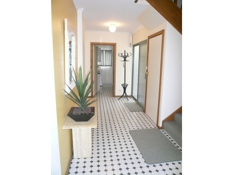 2 Thiele Road, Murray Bridge East SA 5253