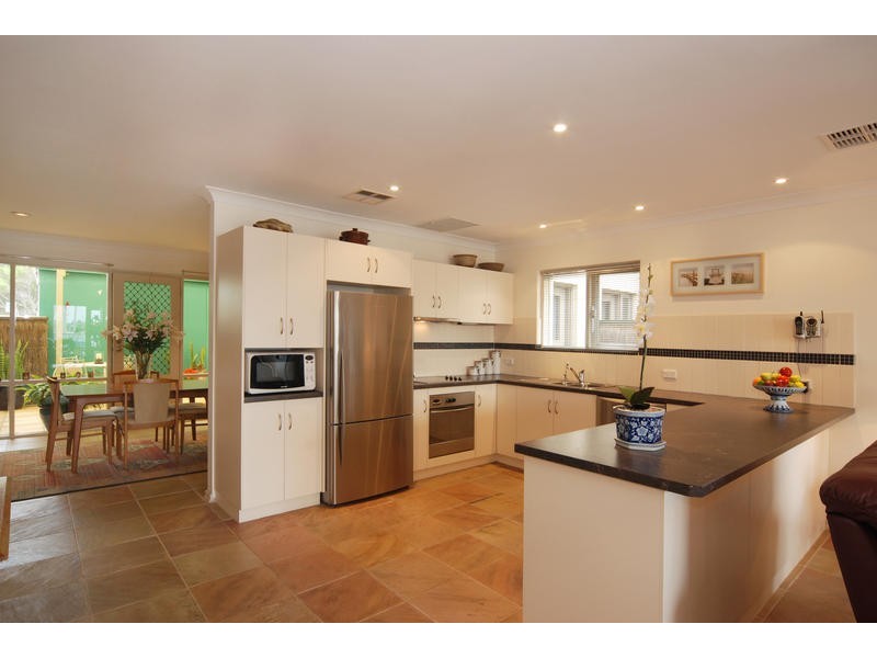 7/12 Arcadia Court, North Haven SA 5018