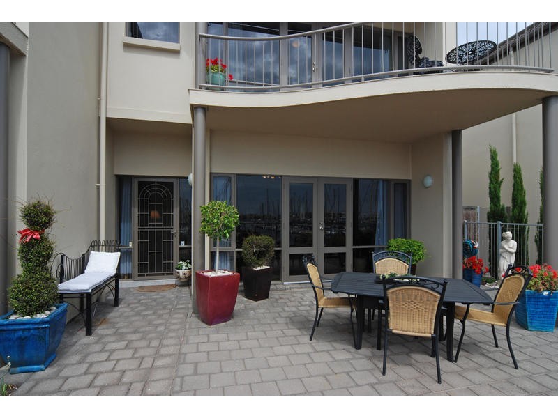 7/12 Arcadia Court, North Haven SA 5018