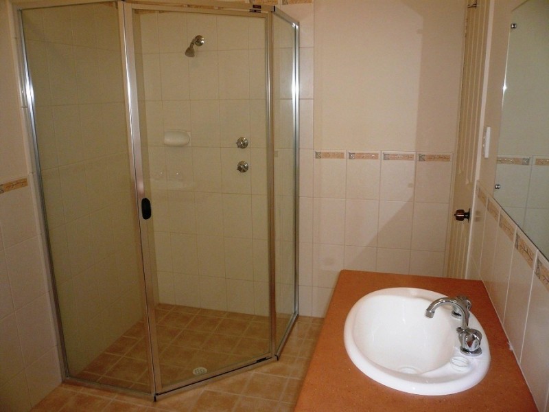 1A Gurrs Road, Seaton SA 5023