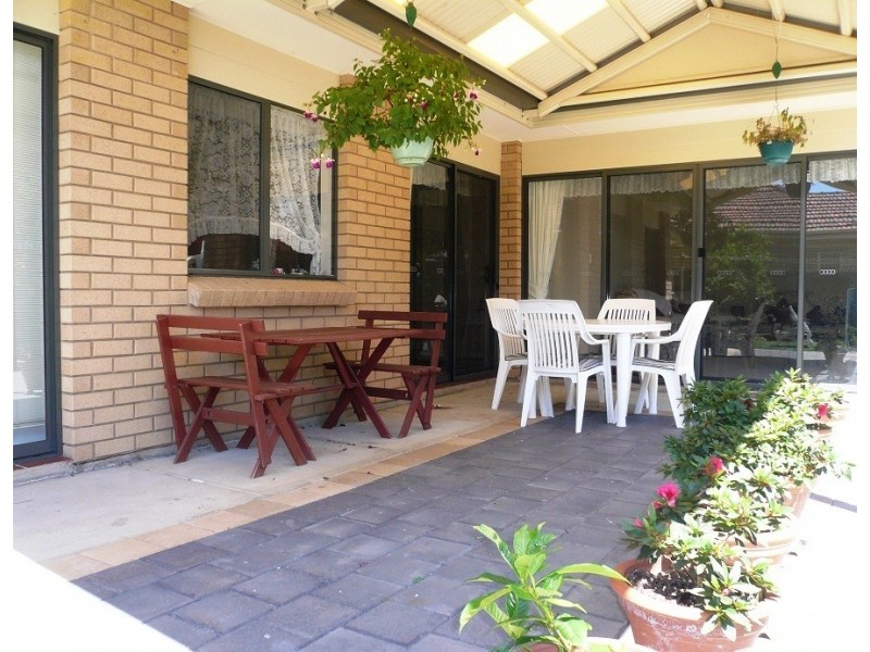 1A Gurrs Road, Seaton SA 5023